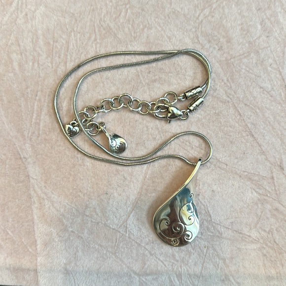 Beautiful Brighton jewelry set - Picture 4 of 4